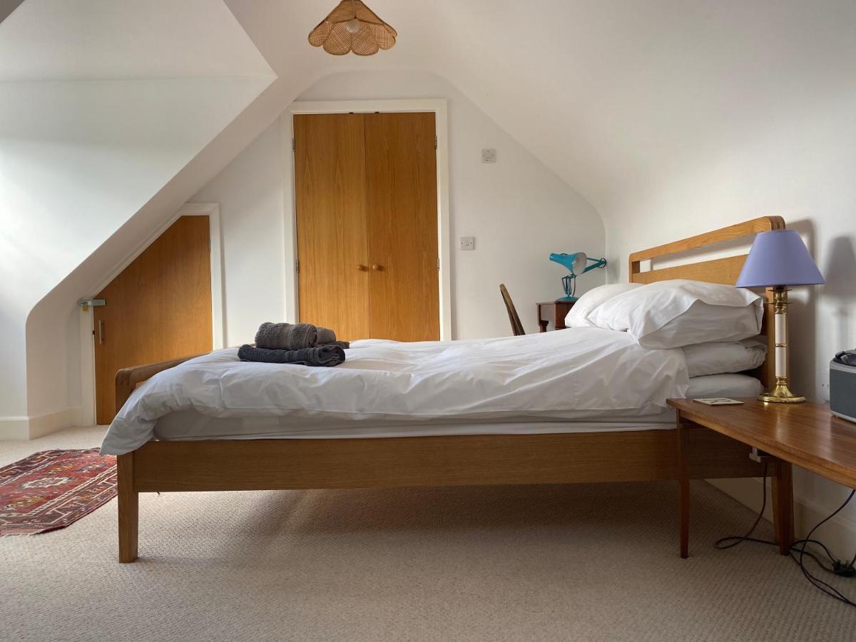 Relaxing Townhouse In The Heart Of Bridport Villa Exterior photo